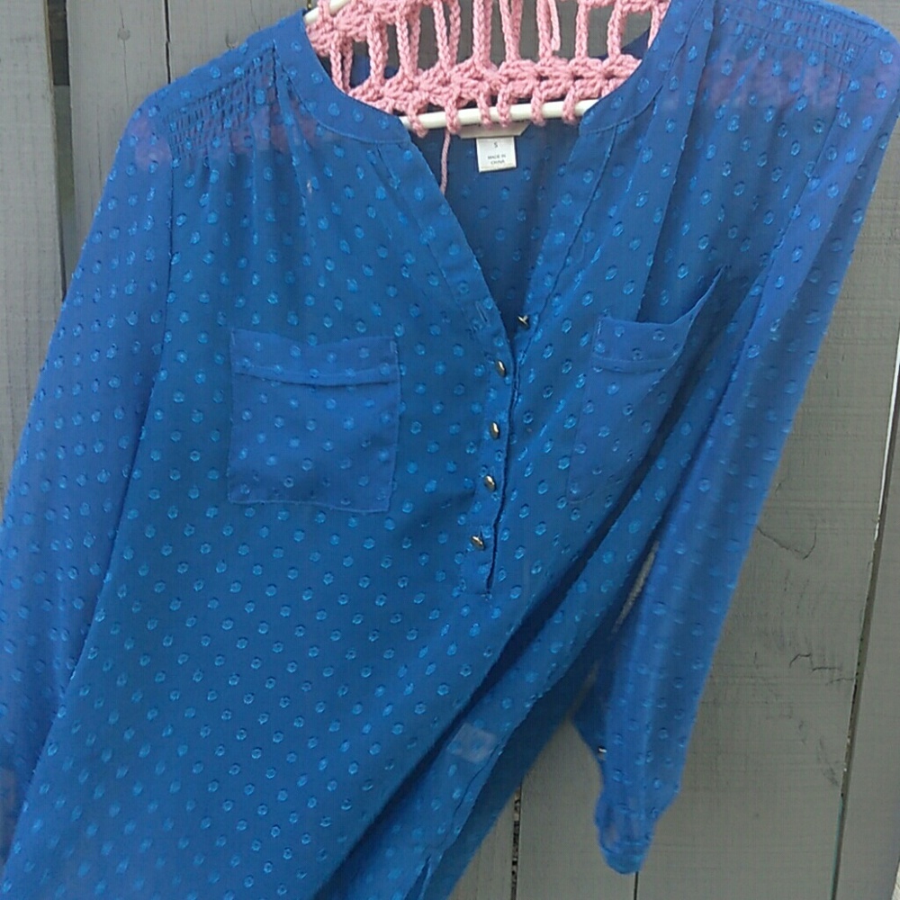 Sheer three quarter sleeve blouse